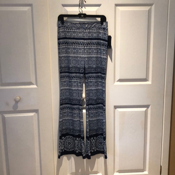 Flowy stretch pants - Picture 1 of 4